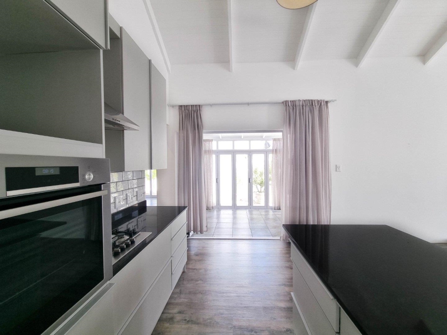 2 Bedroom Property for Sale in Sandbaai Western Cape